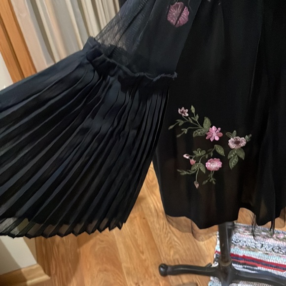 Bongo Black Mesh Embroidered Overlay Dress - Picture 4 of 11